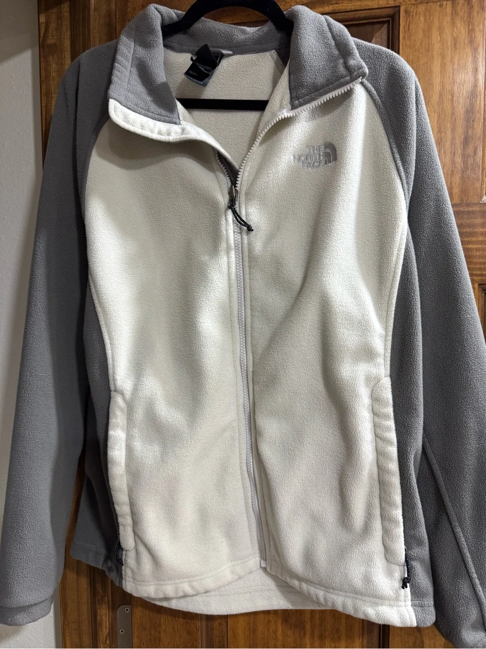 The North Face Two-Tone Fleece Jacket in Cream & Light Gray